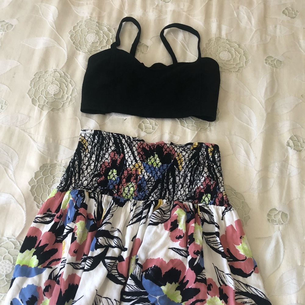 Skirt - Picture 3 of 3